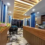 Aparthotel White Palace Halic