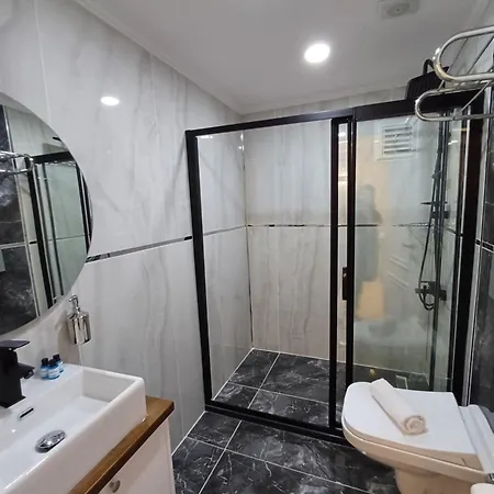 White Palace Halic