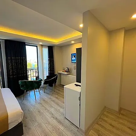 White Palace Halic Lejlighedshotel 4*