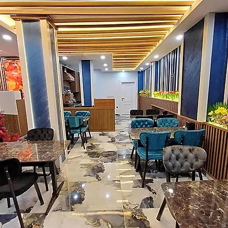 White Palace Halic