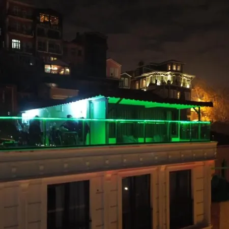 White Palace Halic